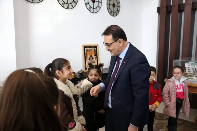 Bakanlar Varank ve Dönmez Siirt Valiliğini ziyaret etti Bakanlar Varank ve Dönmez Siirt Valiliğini ziyaret etti
