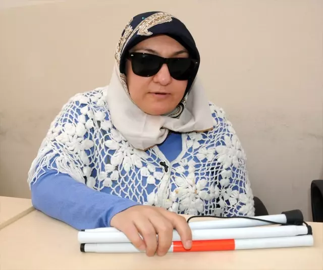 Beyaz baston eğitimiyle güvenle hareket edecekler