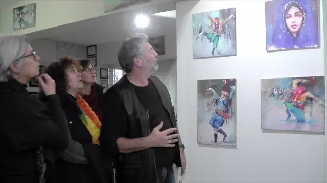 Efe kültürünü tablolarıyla dünyaya tanıtıyor Efe kültürünü tablolarıyla dünyaya tanıtıyor