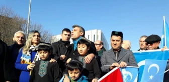 Kızılay Meydanı'nda Uygur Türklerine destek eylemi