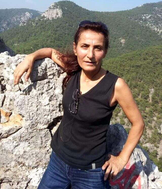 Torbalı'da sağlık müdürü ve doktor eşini öldüren sanık intihar etti