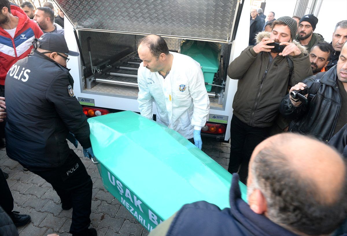 Uşak'ta bir inşaat işçisi evinde öldürüldü