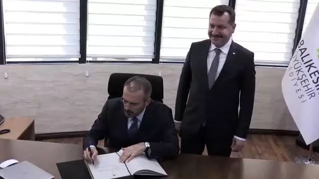 AK Parti'li Ünal: 'Planları, tuzakları boza boza yolumuza devam edeceğiz' AK Parti'li Ünal: 'Planları, tuzakları boza boza yolumuza devam edeceğiz'