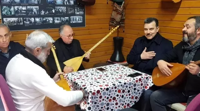 Âşıklar türkü söyledi, Milletvekili Esgin dinledi Âşıklar türkü söyledi, Milletvekili Esgin dinledi