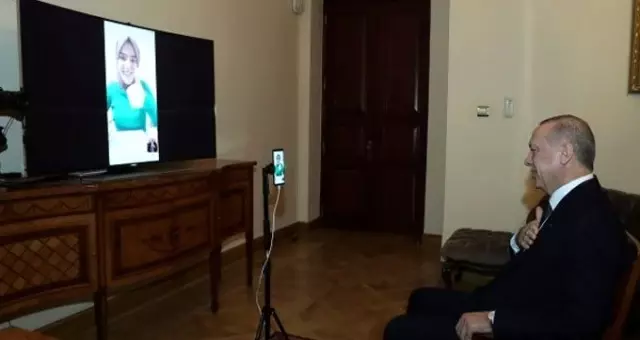 Erdoğan, Ümmü Gülsüm Genç ile sosyal medyada canlı görüştü! O anlar böyle görüntülendi Erdoğan, Ümmü Gülsüm Genç ile sosyal medyada canlı görüştü! O anlar böyle görüntülendi