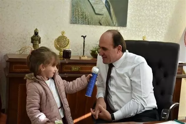 Kur'an kursu öğrencilerinden kurum amirlerine ziyaret