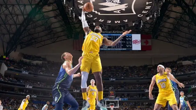 LeBron, bir maçta hem Jordan’ı geçti hem Shaq’ın rekoruna ortak oldu! LeBron, bir maçta hem Jordan’ı geçti hem Shaq’ın rekoruna ortak oldu!