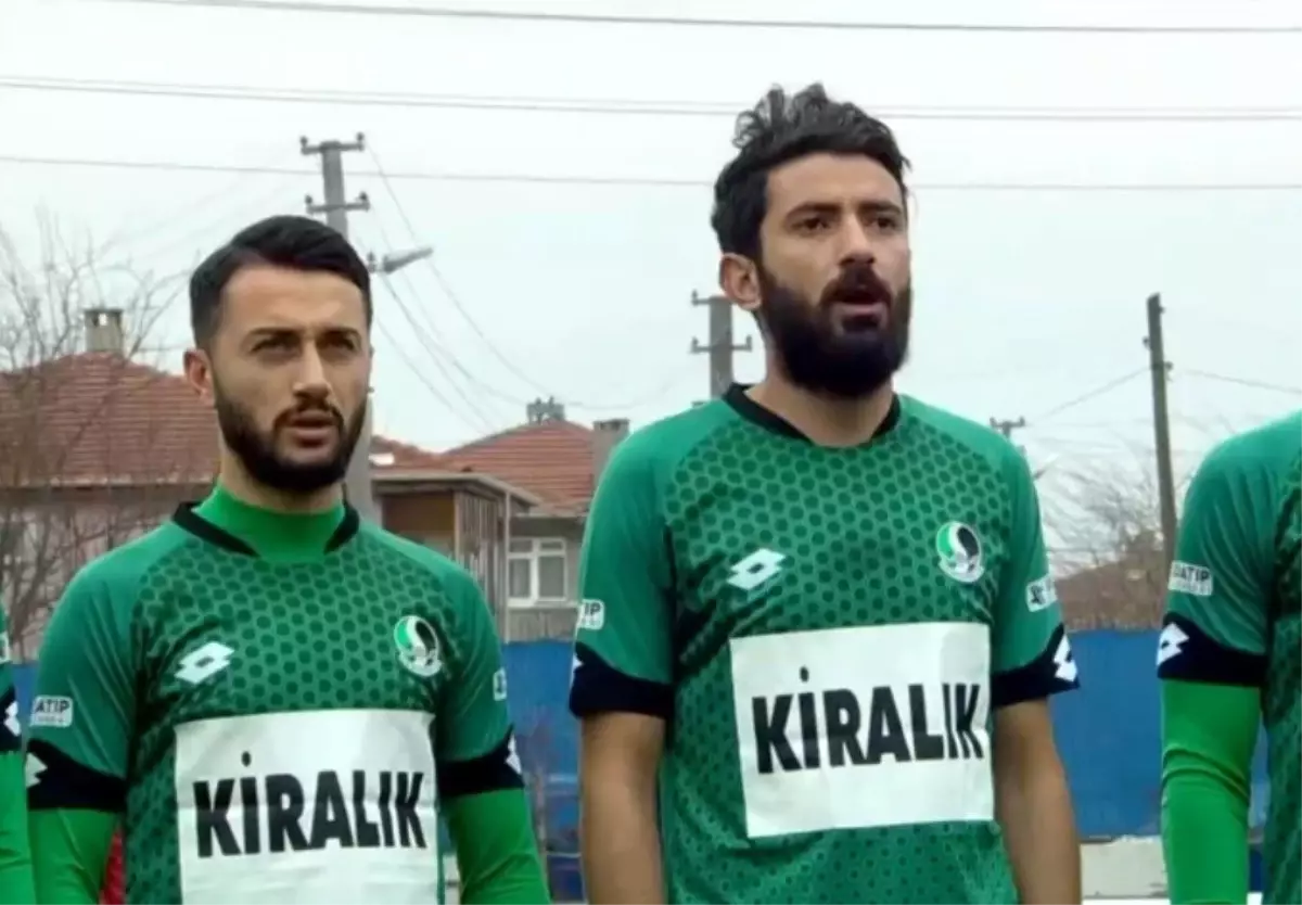 Sakaryaspor Maca Kiralik Yazili Formalarla Cikti Haberler Spor Haberler Com