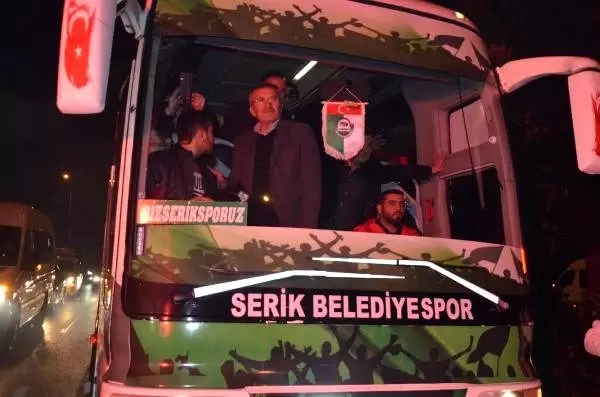 Serik Belediyespor, Erzincan'dan liderliği devraldı