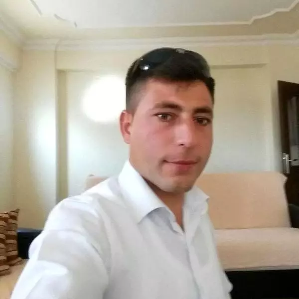 Cami bahçesinde uyuşturucu satışına 12,5 yıl hapis cezası Cami bahçesinde uyuşturucu satışına 12,5 yıl hapis cezası