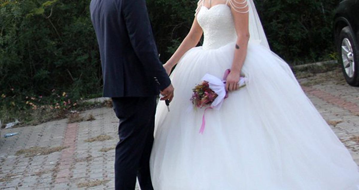 Düğünde halay çekerken kanlar içinde kalan damat, ölümle pençeleşiyor