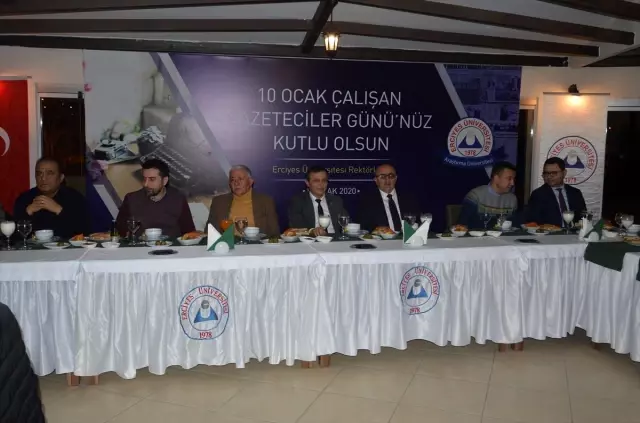 Erciyes Üniversitesi Rektörü Çalış, gazetecilerle bir araya geldi