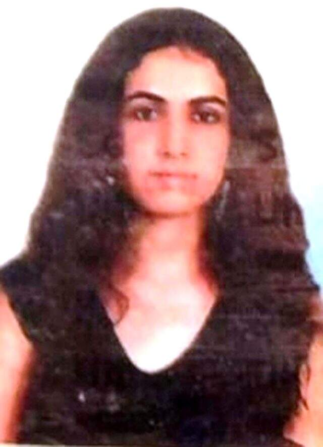 Gayri meşru hamile kalan ablasını 13 yerinden bıçaklayıp boğazını kesti ardından intihara kalkıştı