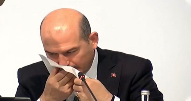 İçişleri Bakanı Süleyman Soylu'nun canlı yayında burnundan kan geldi ile ilgili görsel sonucu