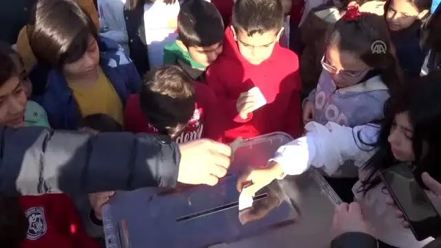 İlkokul öğrencilerinden NCL2 hastası Ahmet için bağış İlkokul öğrencilerinden NCL2 hastası Ahmet için bağış