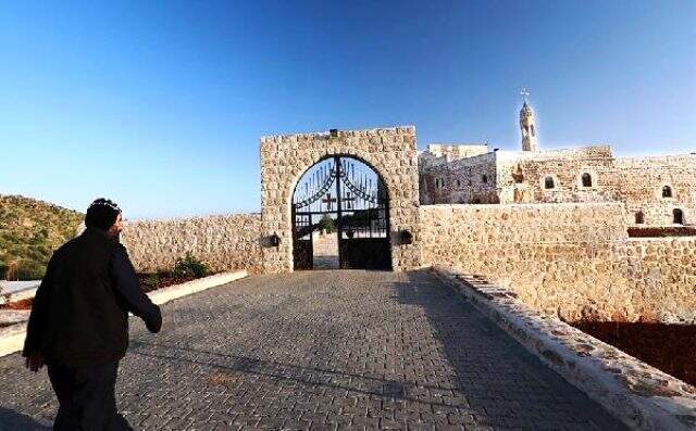 Mardin'de tutuklanan rahip Sefer Bileçen, teröristleri manastırda saklamış
