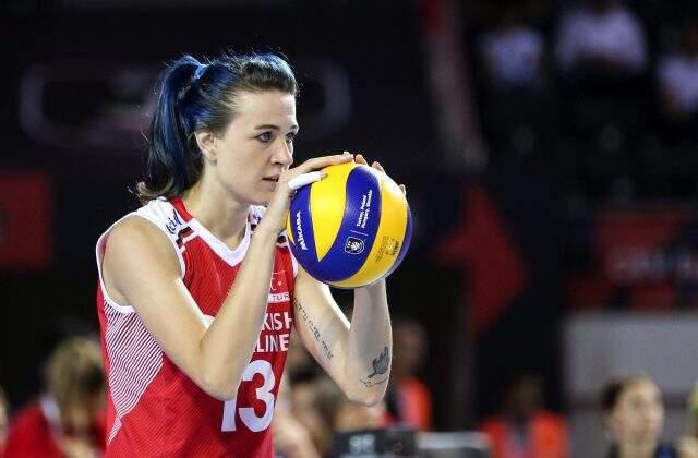 Meryem Boz kimdir? Milli voleybolcu Meryem Boz kimdir? Meryem Boz kaç yaşında, nereli? Meryem Boz boyu kaç, kilosu kaç?