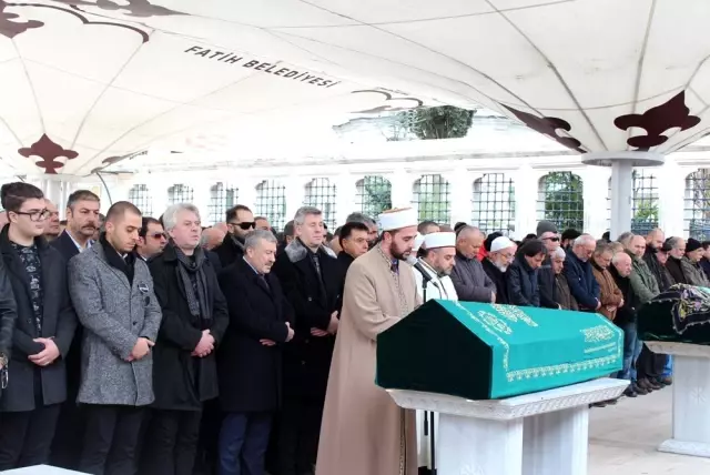Metin Şentürk'ün babası son yolculuğuna uğurlandı