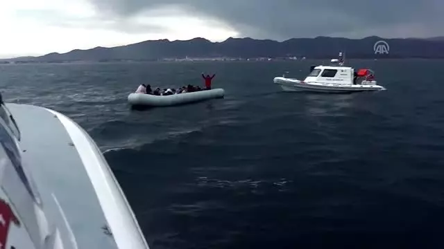 221 düzensiz göçmen yakalandı 221 düzensiz göçmen yakalandı
