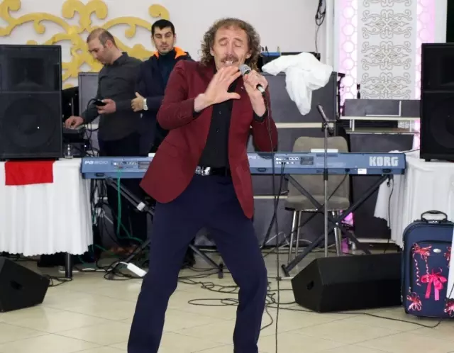 Ahıska Türkleri 'toy' geleneklerini Erzincan'da sürdürüyor