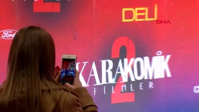 Cem Yılmaz'ın yeni filmi Karakomik Filmler 2 Deli ve Emanet'in galası yapıldı Cem Yılmaz'ın yeni filmi Karakomik Filmler 2 Deli ve Emanet'in galası yapıldı
