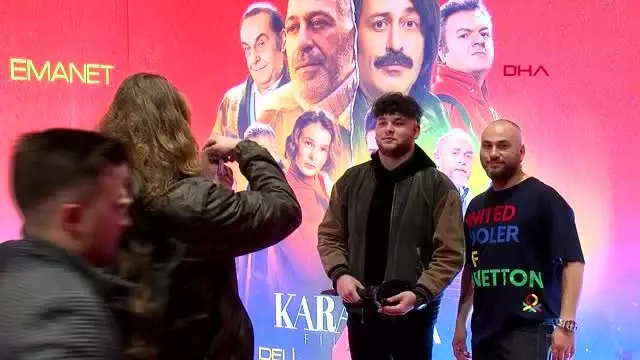Cem Yılmaz'ın yeni filmi Karakomik Filmler 2 Deli ve Emanet'in galası yapıldı Cem Yılmaz'ın yeni filmi Karakomik Filmler 2 Deli ve Emanet'in galası yapıldı