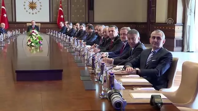 Cumhurbaşkanı Erdoğan, Kulüpler Birliği üyelerini kabul etti Cumhurbaşkanı Erdoğan, Kulüpler Birliği üyelerini kabul etti
