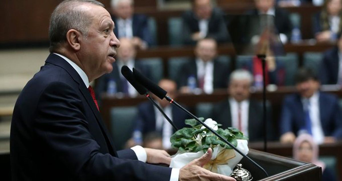Cumhurbaşkanı Erdoğan, parti grubunda Deniz Baykal'a teşekkür etti