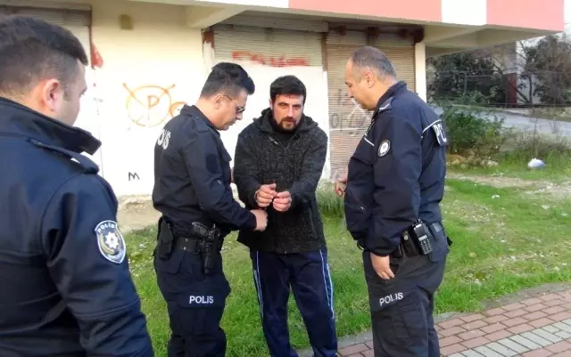 Köpeği bıçaklayarak öldüren adamın savunması şaşırttı Köpeği bıçaklayarak öldüren adamın savunması şaşırttı