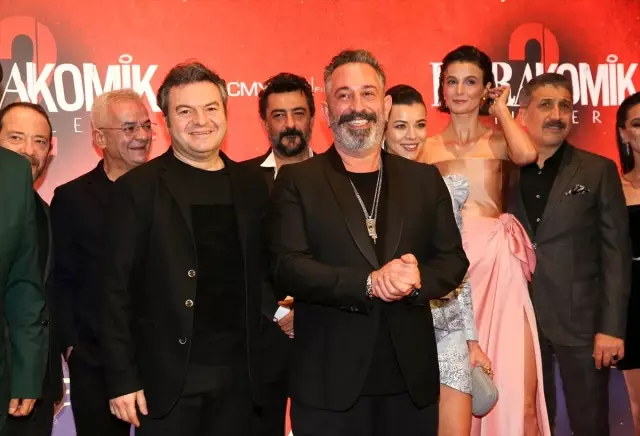 'Karakomik Filmler 2'nin galası Zorlu PSM'de yapıldı 'Karakomik Filmler 2'nin galası Zorlu PSM'de yapıldı