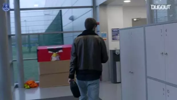 Bacağı kırılan Andre Gomes geri döndü Bacağı kırılan Andre Gomes geri döndü