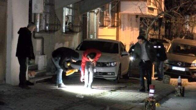 Evinin önünde uyuşturucu satanları uyardı, dehşeti yaşadı