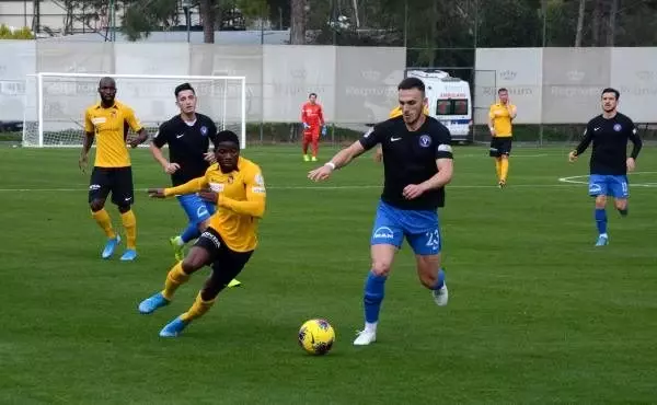 Hagi'nin takımı hazırlık maçında Young Boys'a yenildi: 1-0 Hagi'nin takımı hazırlık maçında Young Boys'a yenildi: 1-0