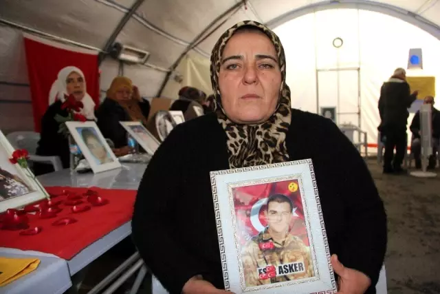 HDP önündeki ailelerin evlat nöbeti 135'inci gününde
