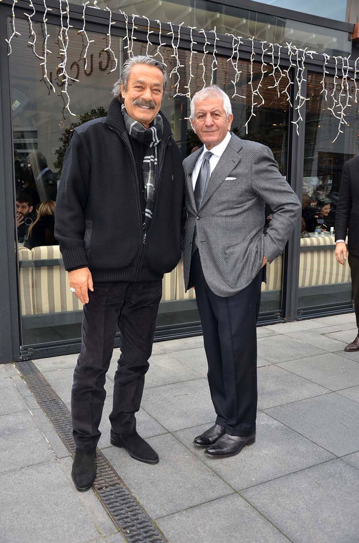 Kadir İnanır: "Barış için oradaydık"