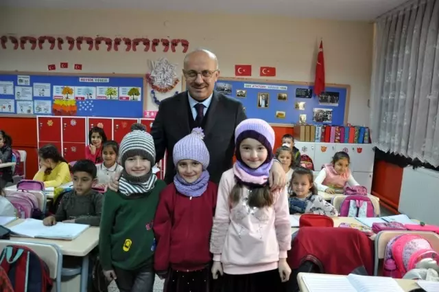 Kursiyerler ördü, minik kalpler ısındı Kursiyerler ördü, minik kalpler ısındı