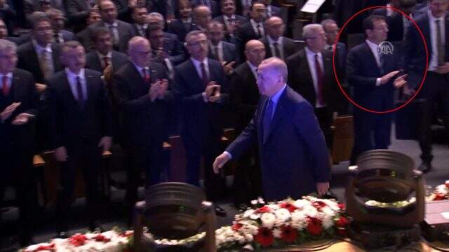 Mansur Yavaş ve Tunç Soyer'in, Cumhurbaşkanı Erdoğan'ı alkışlamaması dikkat çekti