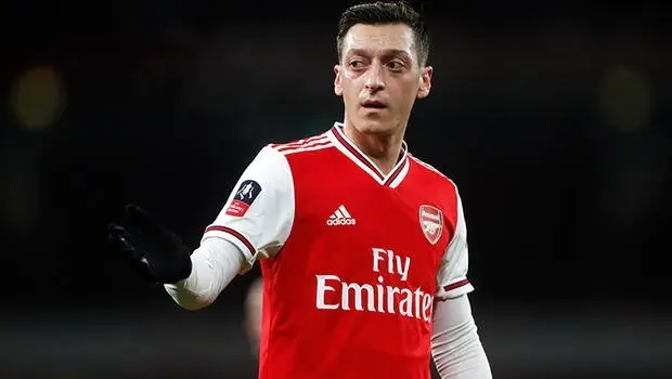 Mesut Özil'den Fenerbahçe yanıtı: