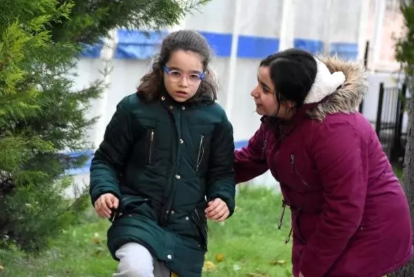 Özel çocuklar artık 'gölge öğretmeni' ile okula gidebilecek