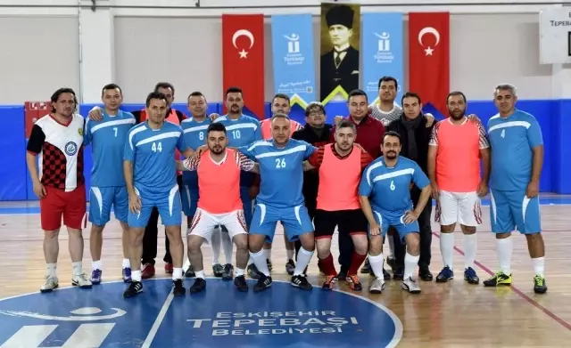 Tepebaşında dostluk kazandı