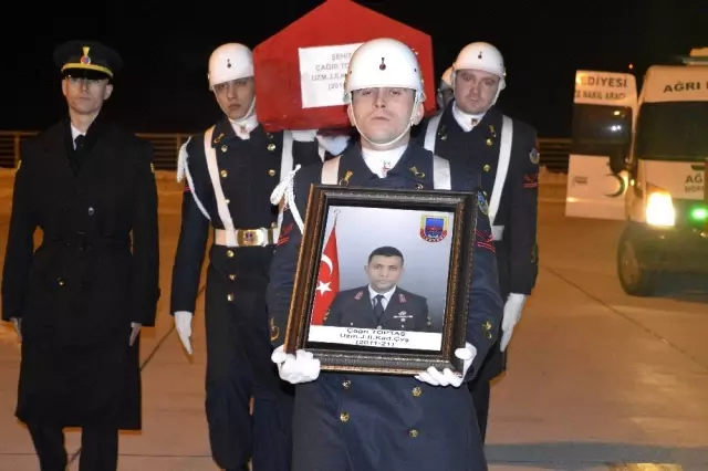 Ağrı'da şehit olan askerin cenazesi baba ocağına uğurlandı