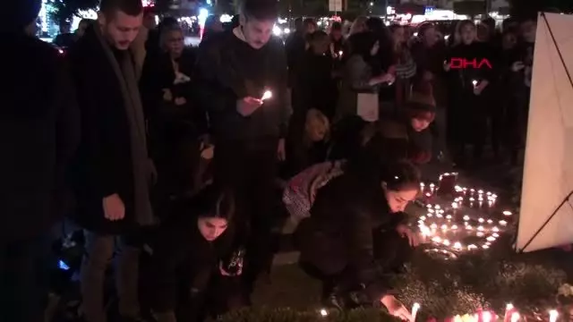 Antalya alanya'da yerleşik iranlılar, düşen ukrayna uçağındakiler için yas tuttu Antalya alanya'da yerleşik iranlılar, düşen ukrayna uçağındakiler için yas tuttu