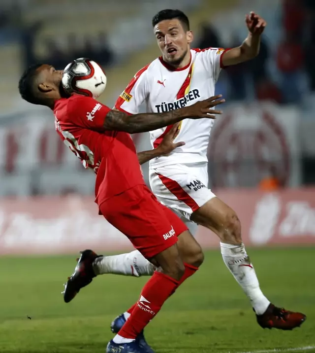 Antalyaspor-Göztepe haberi fotografı, fotografları