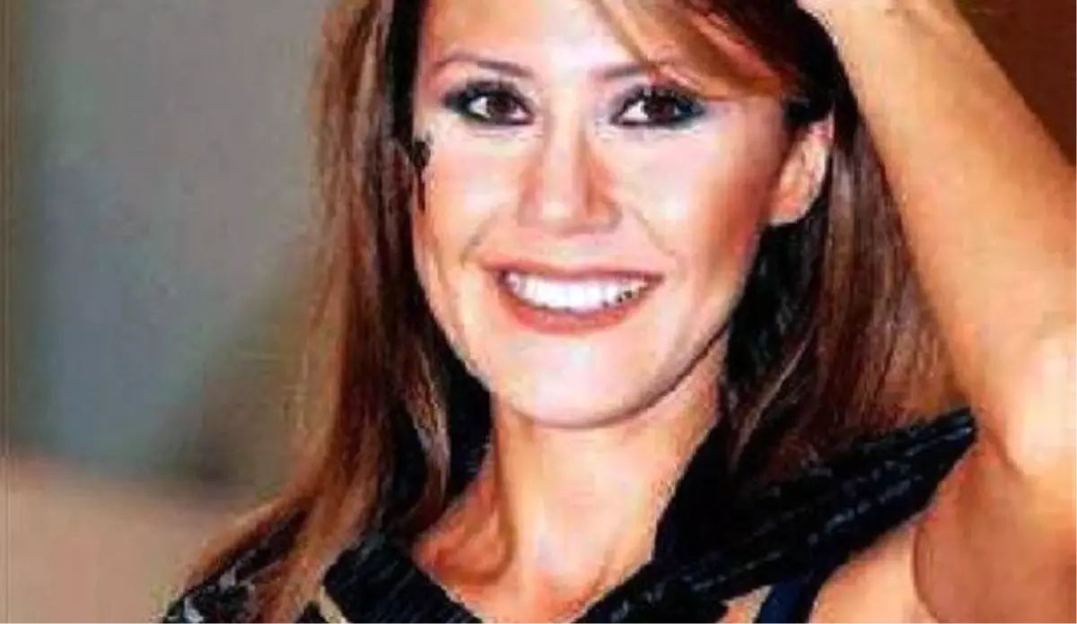 Aslı Baş kimdir? Aslı Baş hayatı ve biyografisi! Manken Aslı Baş kimdir?