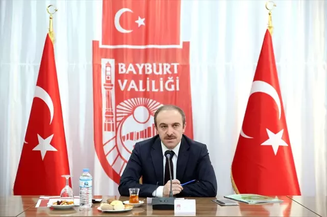 Bayburt'ta madde bağımlılığıyla mücadele değerlendirme toplantısı yapıldı