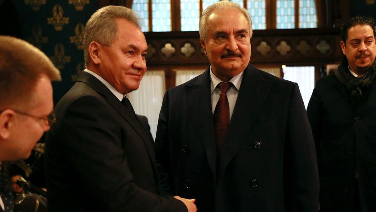 Bloomberg: Öfkeli Libyalı general, Putin'i nasıl oyuna getirdi?