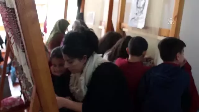 Çubuk'ta öğrenciler el sanatlarını öğrendi Çubuk'ta öğrenciler el sanatlarını öğrendi
