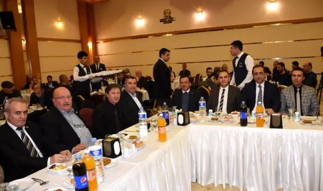Gazeteciler birlik ve beraberlik gecesinde bir araya geldi