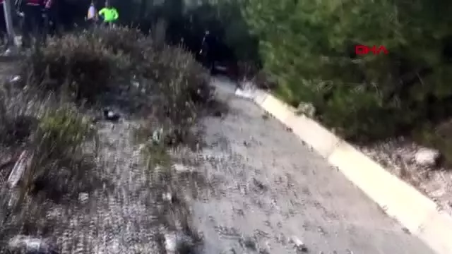 Muğla'da otomobil takla attı 1 ölü, 3 yaralı Muğla'da otomobil takla attı 1 ölü, 3 yaralı
