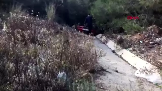 Muğla'da otomobil takla attı 1 ölü, 3 yaralı Muğla'da otomobil takla attı 1 ölü, 3 yaralı